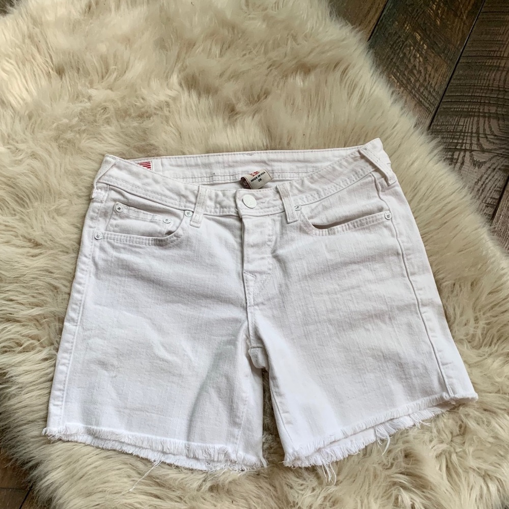 True Religion white denim shorts - Picture 2 of 6